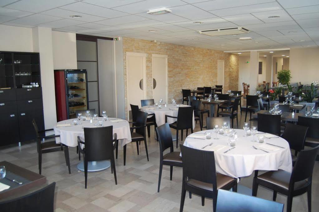 Hotel-Restaurant La Caborne Limonest Exteriör bild